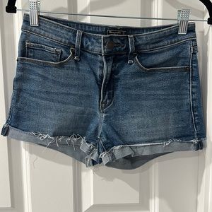 Classic denim wash shorts